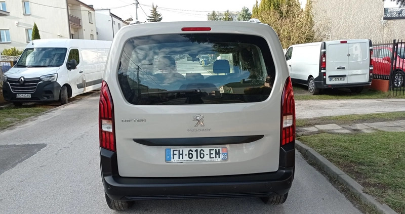 Peugeot Rifter cena 53900 przebieg: 77900, rok produkcji 2019 z Kielce małe 211